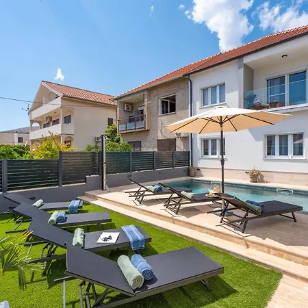 Casa de Férias Ewala Trogir