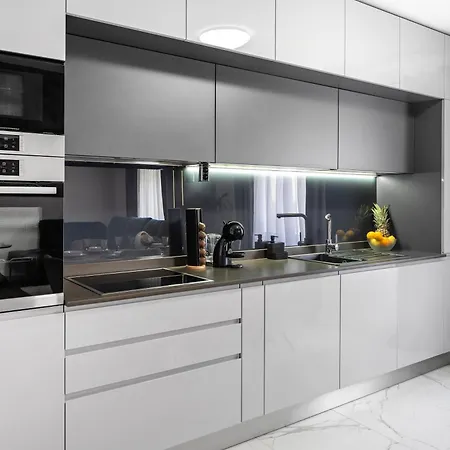 Ewala Nyaraló Trogir