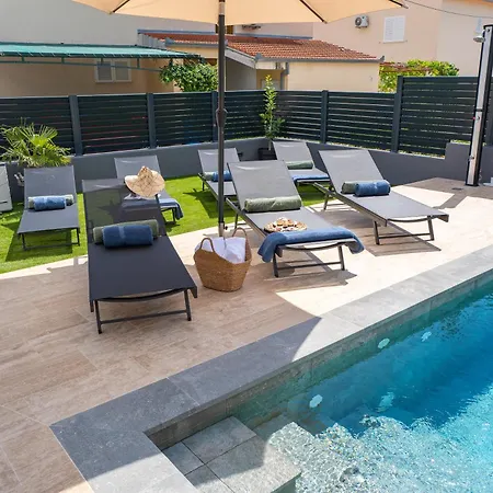 Nyaraló Ewala Trogir