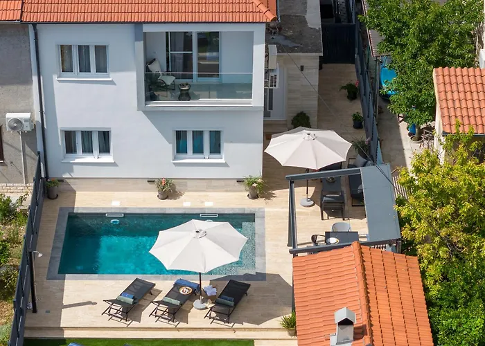 Ewala Casa de Férias Trogir